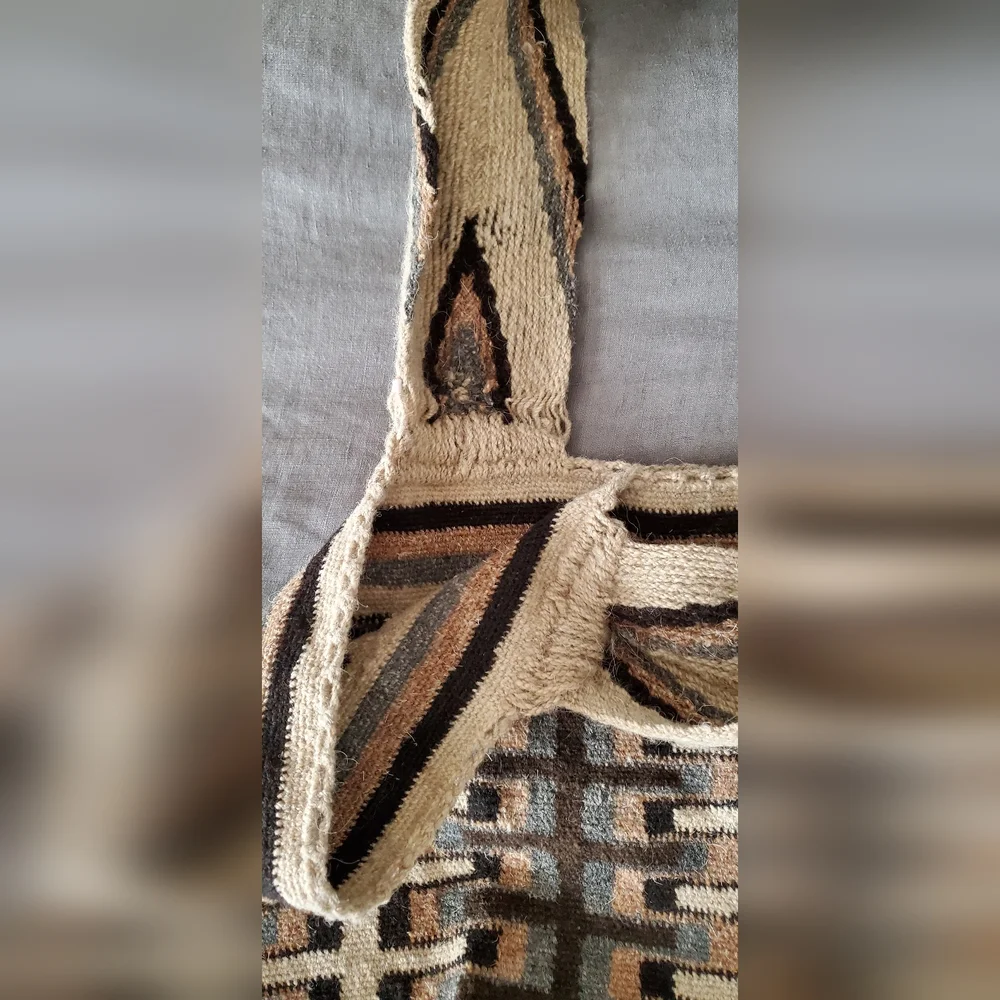 Handwoven Arhuaco Wool Bag With Sacred Geometric Patterns Tan and Brown - Picture 4 of 7